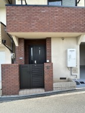 東大阪市東石切町、中古一戸建ての外観画像です
