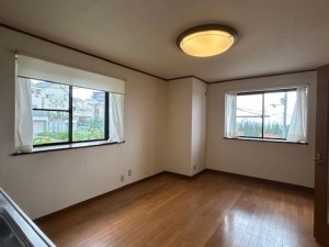 東大阪市東石切町、中古一戸建ての居間画像です