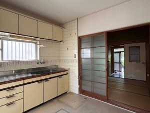 東大阪市北石切町、中古一戸建てのキッチン画像です