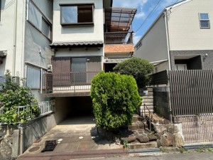 東大阪市北石切町、中古一戸建ての外観画像です
