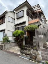 東大阪市北石切町、中古一戸建ての外観画像です