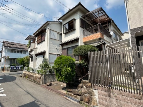 東大阪市北石切町、中古一戸建ての外観画像です