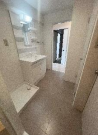 東大阪市西石切町、マンションの画像です