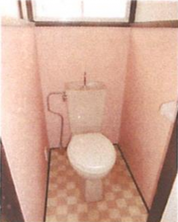 東大阪市東石切町、収益物件/住宅のトイレ画像です