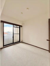 東大阪市西石切町、マンションの寝室画像です