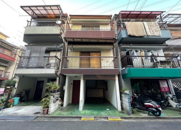 東大阪市中石切町、収益物件/住宅の外観画像です