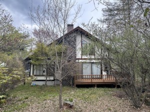 北佐久郡軽井沢町大字発地、中古一戸建ての画像です