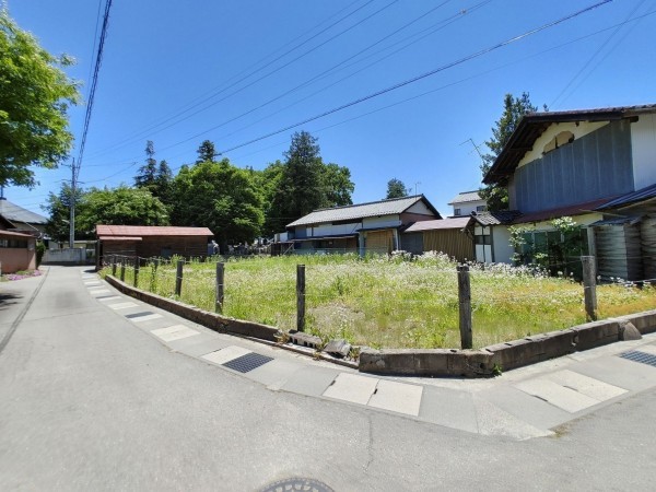 佐久市中込石神、土地の画像です