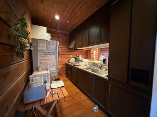 北佐久郡軽井沢町大字発地、中古一戸建ての画像です