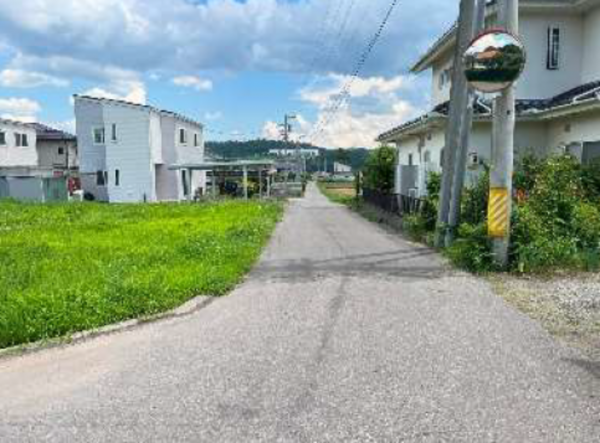 佐久市瀬戸、土地の画像です