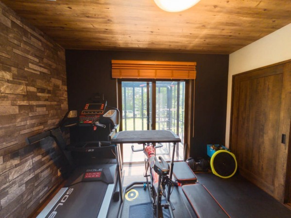 北佐久郡軽井沢町大字長倉、中古一戸建ての画像です