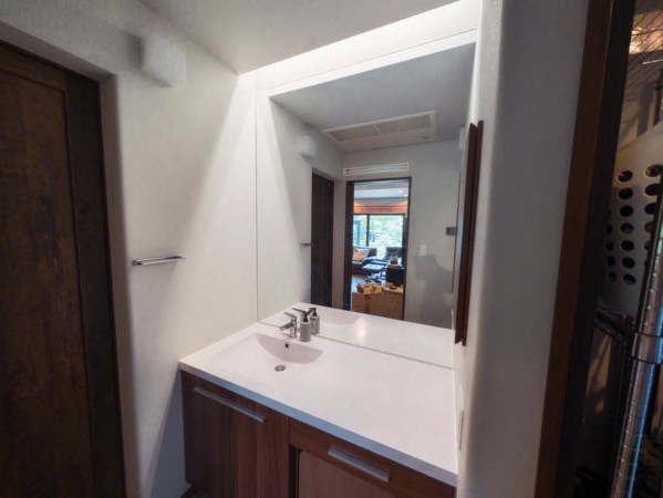 北佐久郡軽井沢町大字長倉、中古一戸建ての画像です