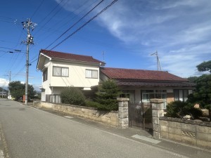 南佐久郡佐久穂町大字畑、中古一戸建ての画像です