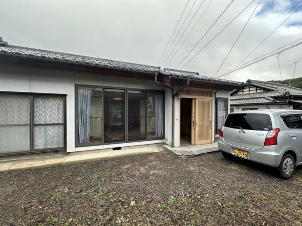 南佐久郡佐久穂町大字高野町、中古一戸建ての画像です