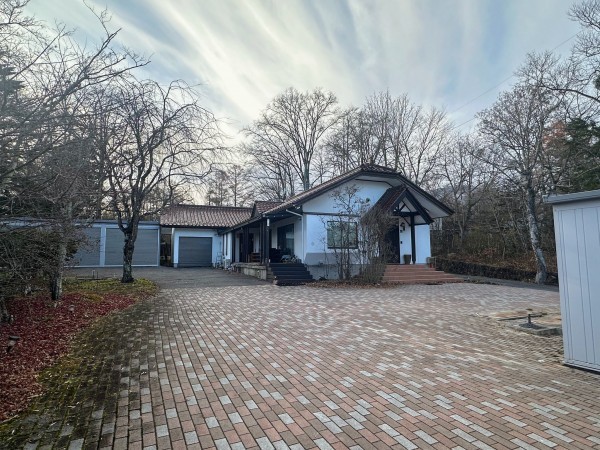 北佐久郡軽井沢町大字長倉、土地の画像です