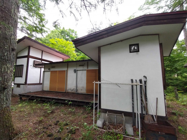 北佐久郡軽井沢町大字長倉、中古一戸建ての画像です