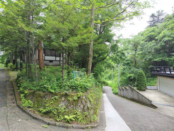 北佐久郡軽井沢町大字長倉、中古一戸建ての画像です
