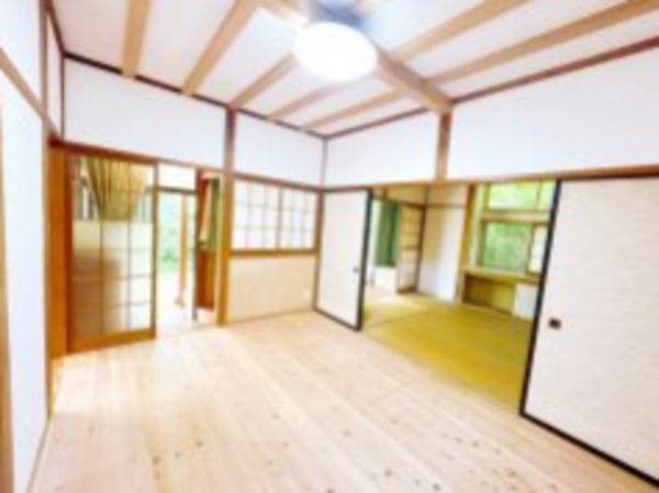 北佐久郡軽井沢町大字長倉、中古一戸建ての画像です