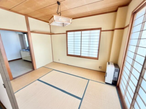 北佐久郡軽井沢町大字長倉、中古一戸建ての画像です