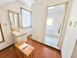 北佐久郡軽井沢町大字長倉、中古一戸建ての画像です