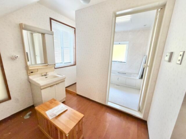 北佐久郡軽井沢町大字長倉、中古一戸建ての画像です