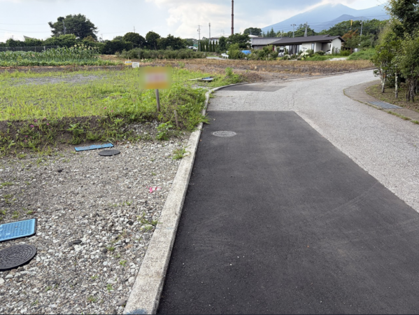 北佐久郡軽井沢町大字長倉、土地の画像です