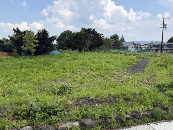 北佐久郡軽井沢町大字長倉、土地の画像です