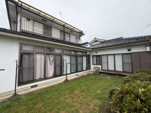 佐久市鍛冶屋、中古一戸建ての画像です