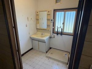 佐久市鍛冶屋、中古一戸建ての画像です