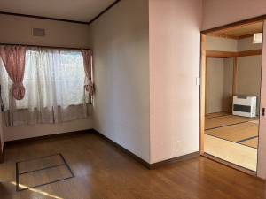 佐久市鍛冶屋、中古一戸建ての画像です