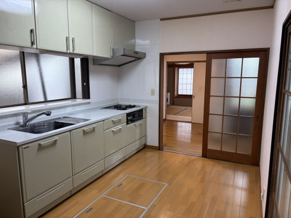 佐久市鍛冶屋、中古一戸建ての画像です