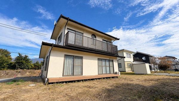 小諸市、中古一戸建ての画像です
