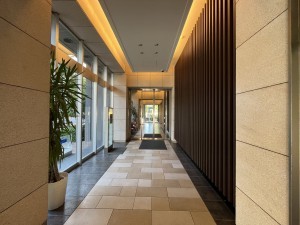 大津市におの浜、マンションのエントランス画像です