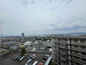 大津市湖城が丘、マンションの画像です