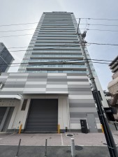 草津市大路、マンションの外観画像です