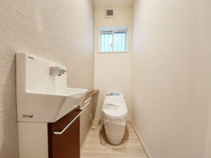 草津市西渋川、新築一戸建ての画像です
