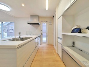 草津市新浜町、新築一戸建ての画像です