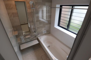 草津市西渋川、中古一戸建ての画像です