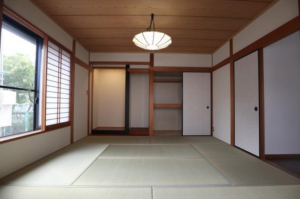 草津市西渋川、中古一戸建ての画像です