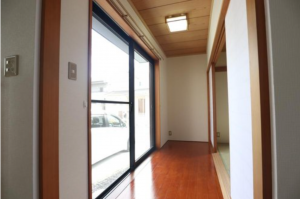 草津市西渋川、中古一戸建ての画像です