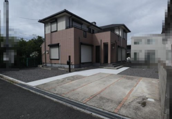 草津市西渋川、中古一戸建ての画像です