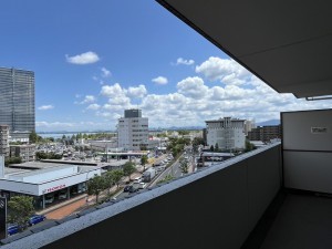 大津市西の庄、マンションの画像です