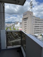 大津市西の庄、マンションの画像です
