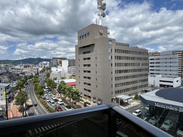 大津市西の庄、マンションの画像です
