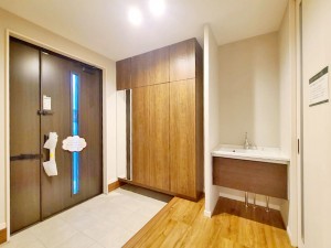 草津市西渋川、新築一戸建ての画像です
