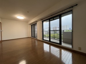 大津市松山町、マンションの画像です