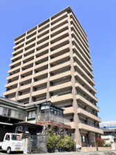 大津市螢谷、マンションの画像です