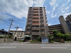 大津市唐橋町、マンションの画像です