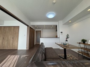 大津市大萱、マンションの画像です
