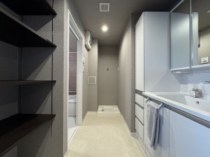 大津市大萱、マンションの画像です